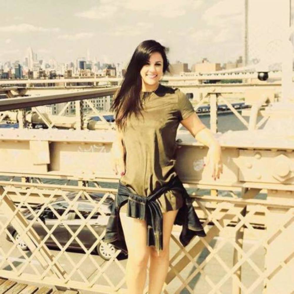 Meet your Posher, Adriana